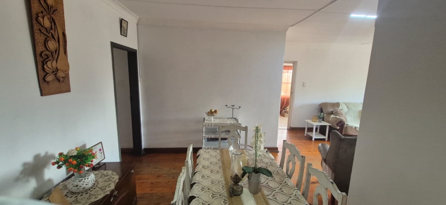 5 Bedroom Property for Sale in Greenfields Eastern Cape